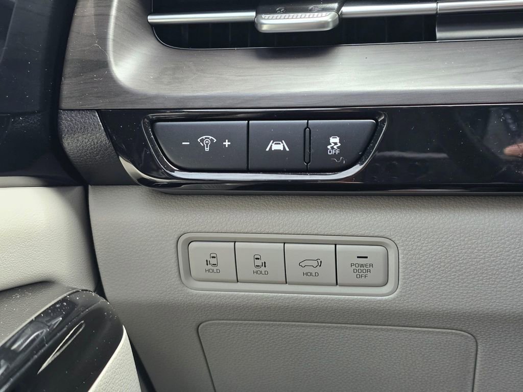 Used 2022 Kia Carnival SX FWD image 18