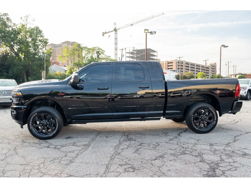 Used 2025 RAM 2500 Laramie AWD/4WD image 5