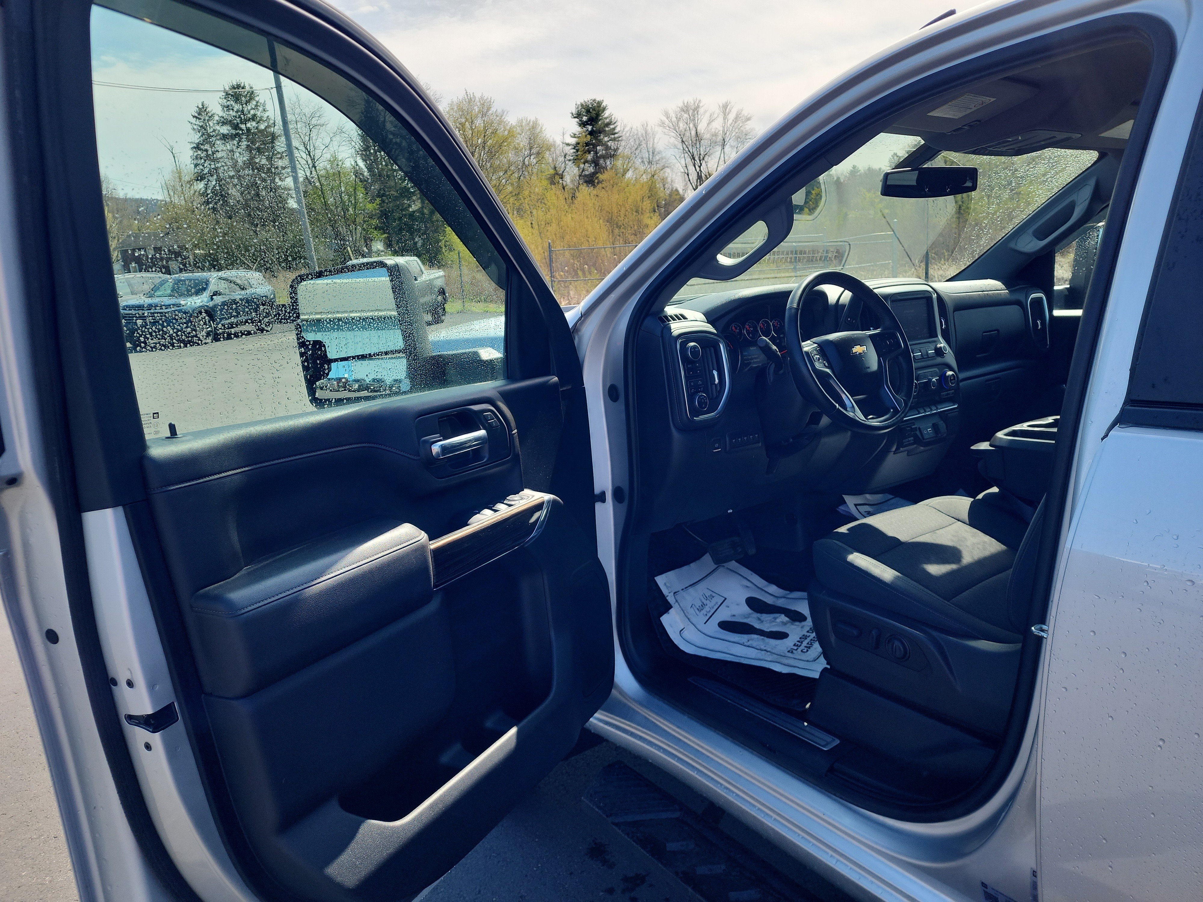 Certified 2022 Chevrolet Silverado 2500 LT w/ Convenience Package AWD/4WD image 10