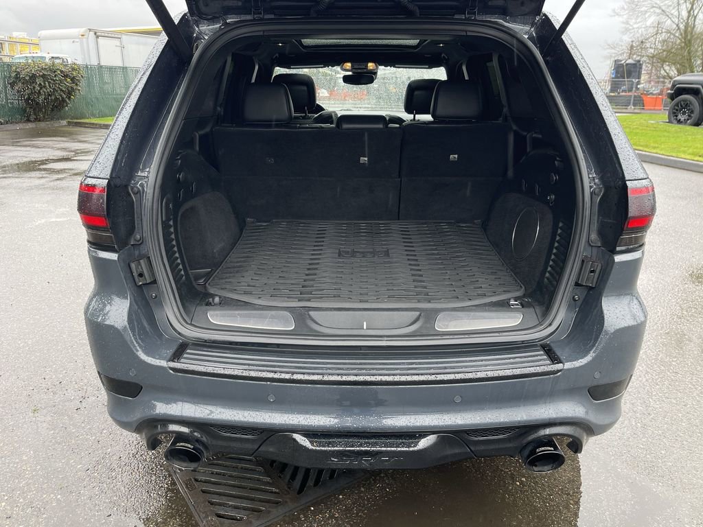 Used 2017 Jeep Grand Cherokee SRT image 27