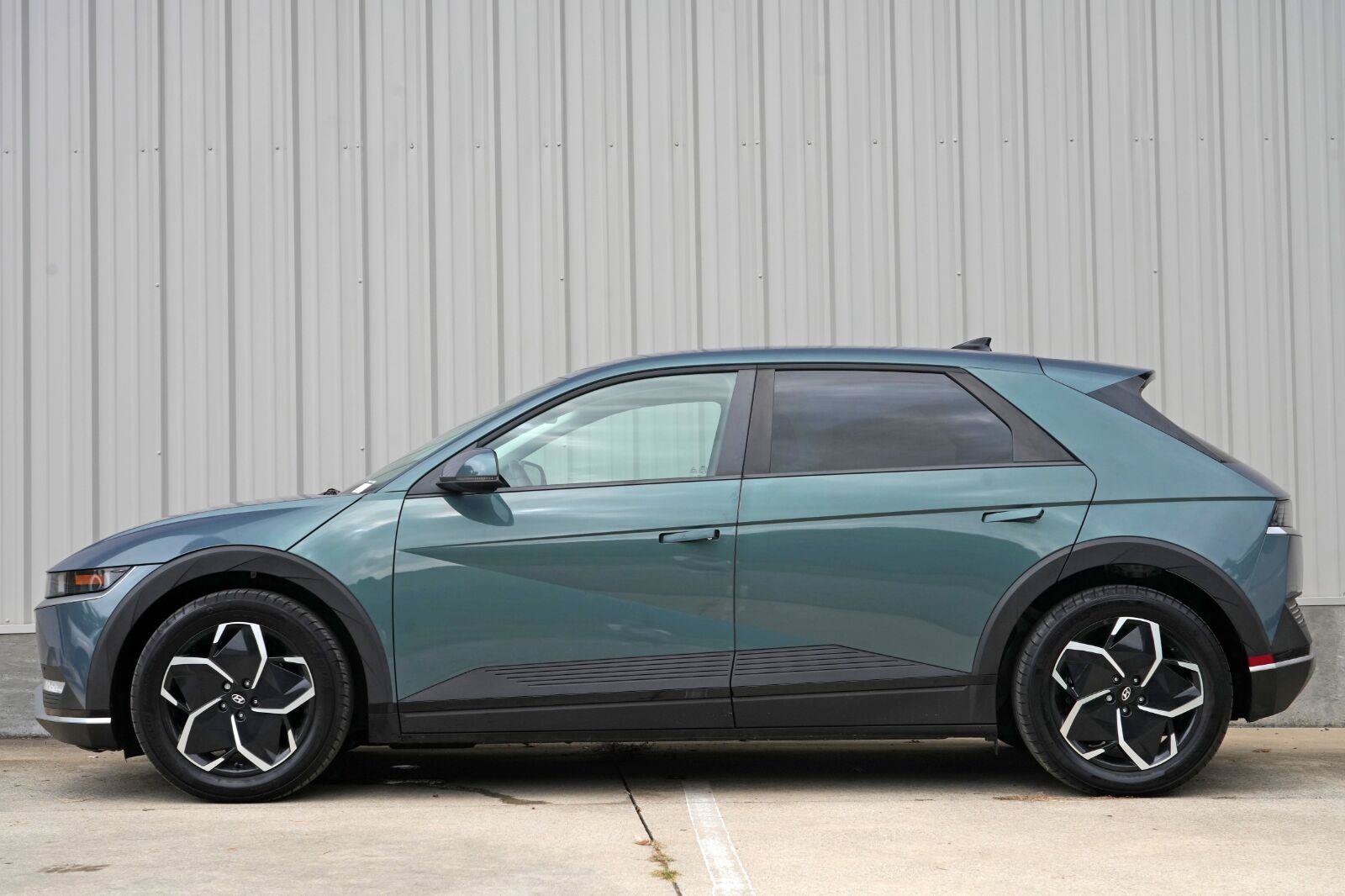 Used 2024 Hyundai Ioniq 5 SEL RWD image 8