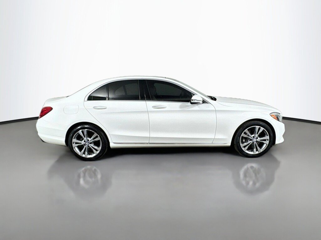 Used 2017 Mercedes-Benz C 300 4MATIC Sedan image 6