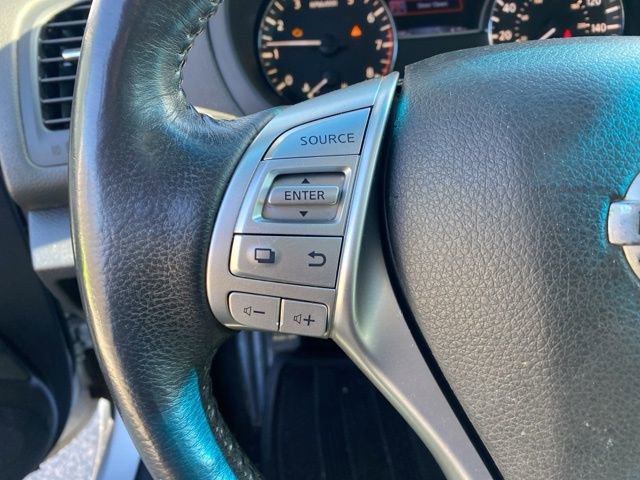 Used 2016 Nissan Altima 2.5 SL w/ 2.5 Technology Package image 16