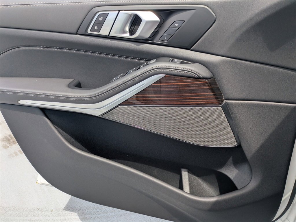 New 2026 BMW X5 xDrive40i w/ Executive Package image 15