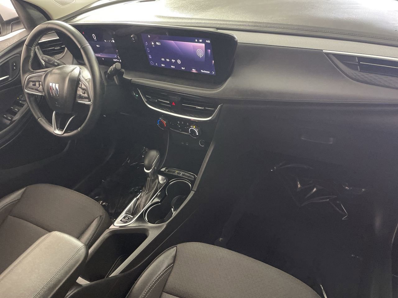 Used 2025 Buick Encore GX Preferred image 26