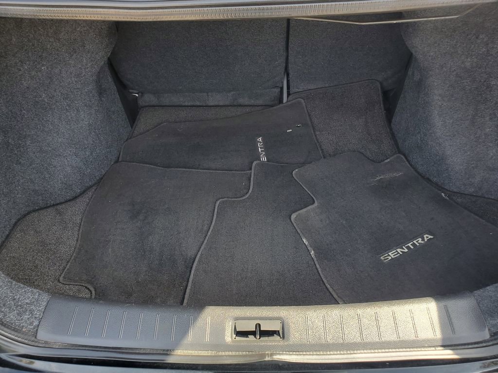 Used 2017 Nissan Sentra SV FWD image 9