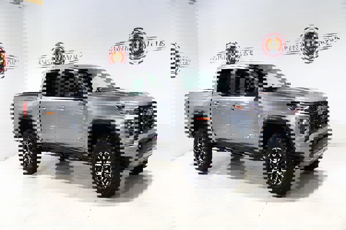 Used 2023 GMC Canyon AT4X image 6