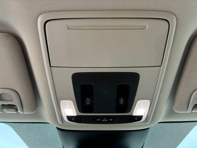 Used 2023 Honda Pilot Elite image 28