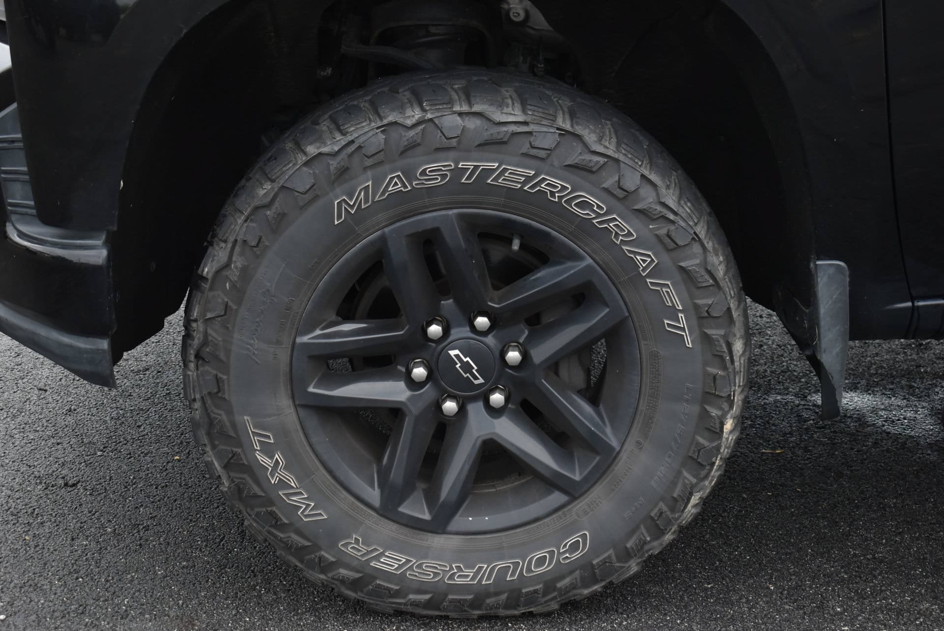 Used 2019 Chevrolet Silverado 1500 Custom Trail Boss w/ Custom Convenience Package AWD/4WD image 11