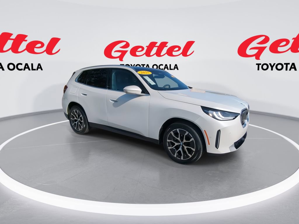 Used 2025 BMW X3 xDrive30i w/ Premium Package image 2