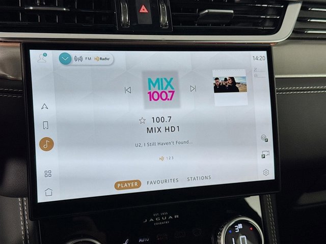 Used 2026 Jaguar F-PACE R-Dynamic S image 15