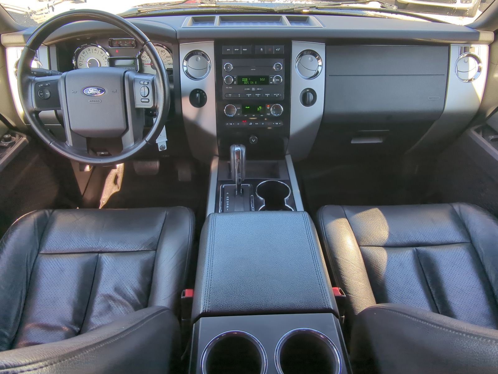 Used 2011 Ford Expedition Limited image 19