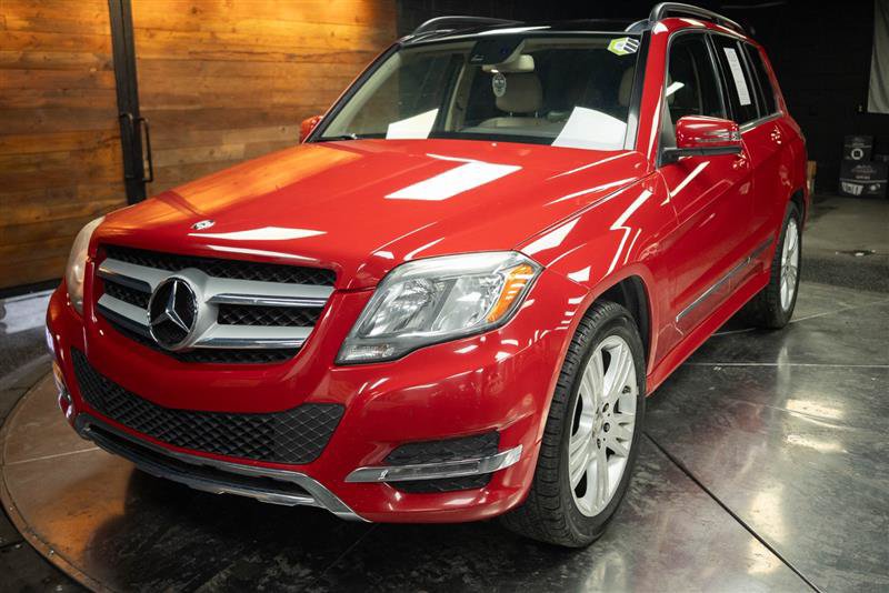 Used 2014 Mercedes-Benz GLK 350 4MATIC image 2