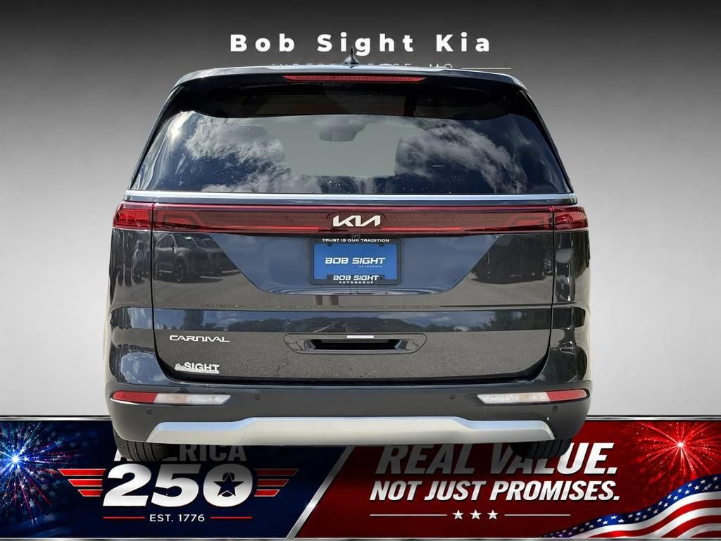 Used 2024 Kia Carnival LX FWD image 14