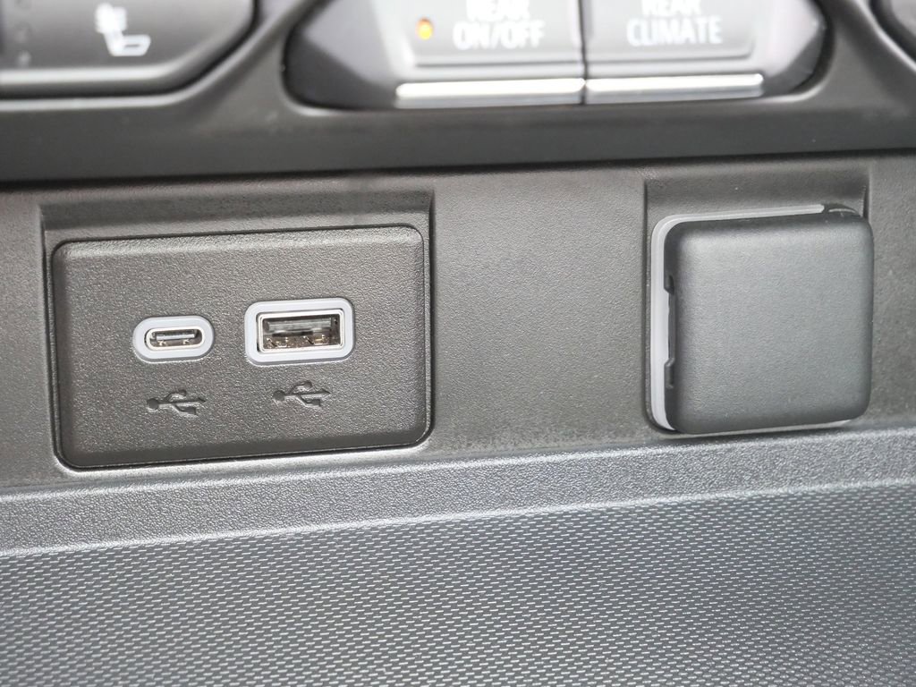 Used 2023 Chevrolet Tahoe LT w/ LT Signature Package image 45