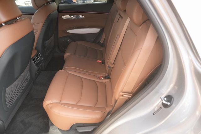 Used 2026 Genesis GV70 2.5T Advanced image 13