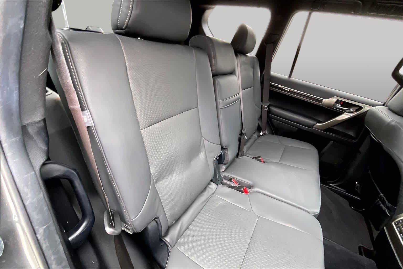 Used 2021 Lexus GX 460 Premium w/ Premium Package AWD/4WD image 19