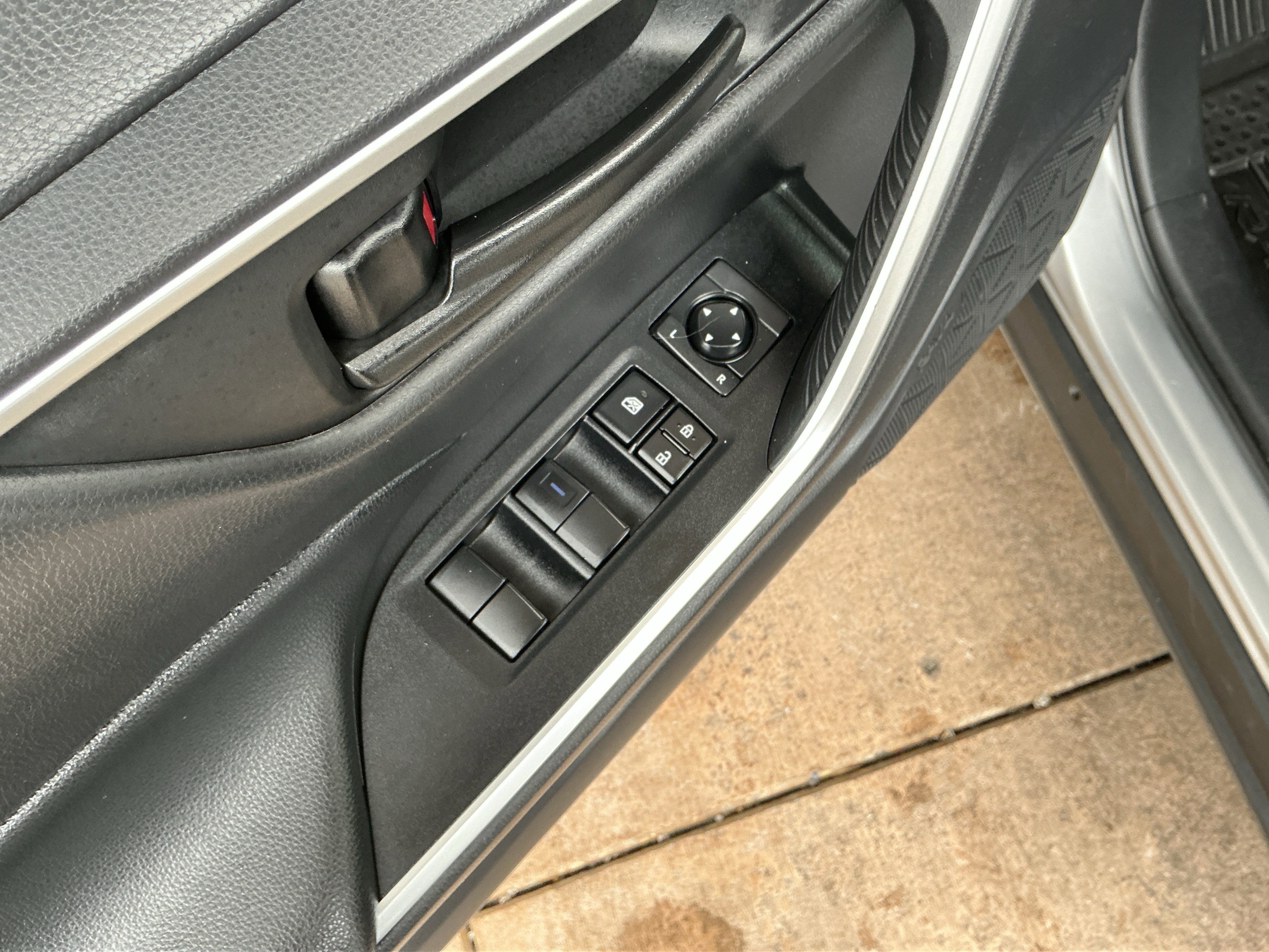 Certified 2022 Toyota RAV4 LE image 15