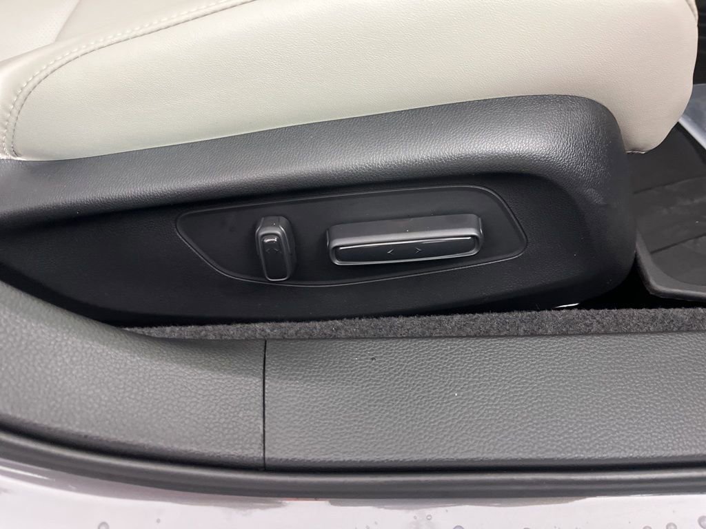 New 2026 Honda Accord Touring image 9