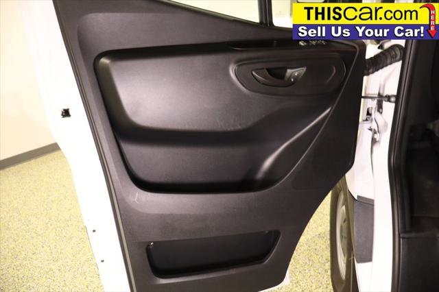 Used 2020 Mercedes-Benz Sprinter 2500 image 33