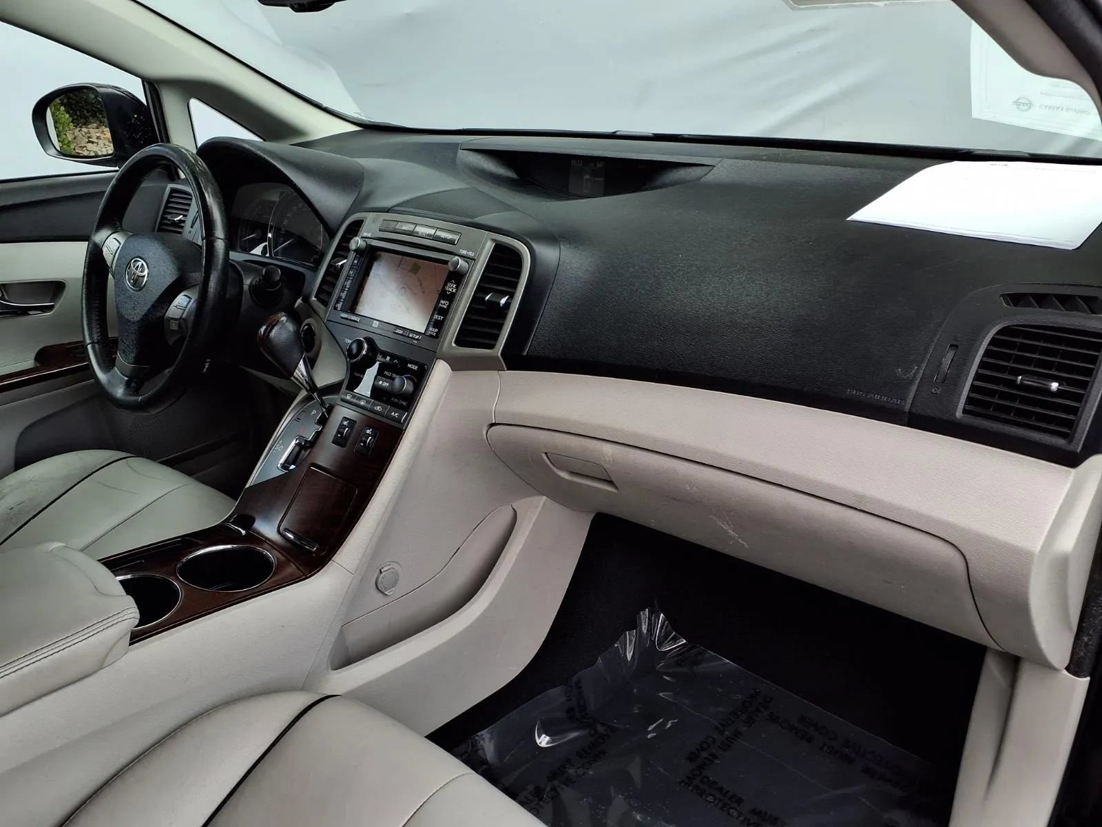 Used 2011 Toyota Venza w/ Premium Pkg #2 FWD image 22