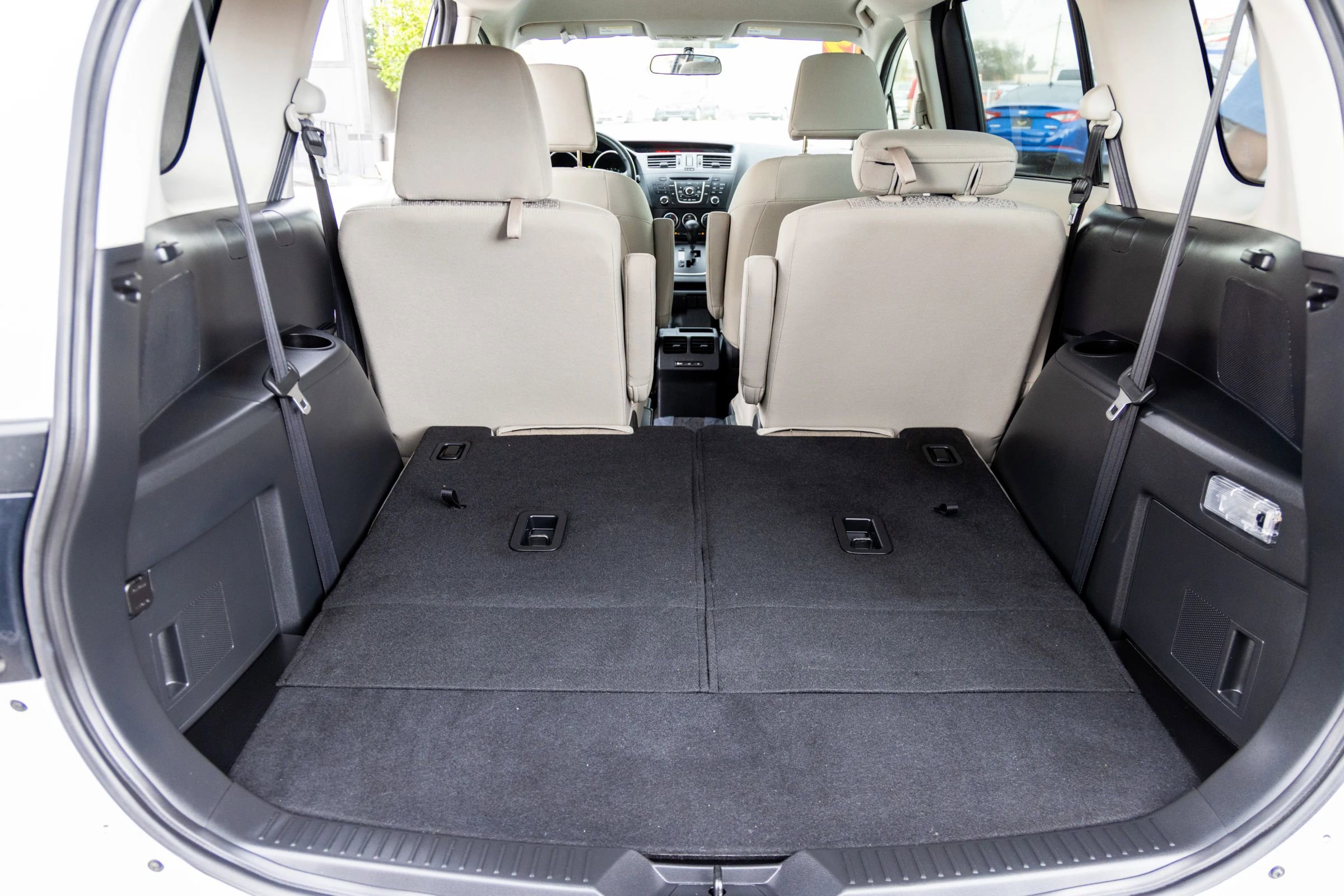 Used 2012 MAZDA MAZDA5 Sport image 5