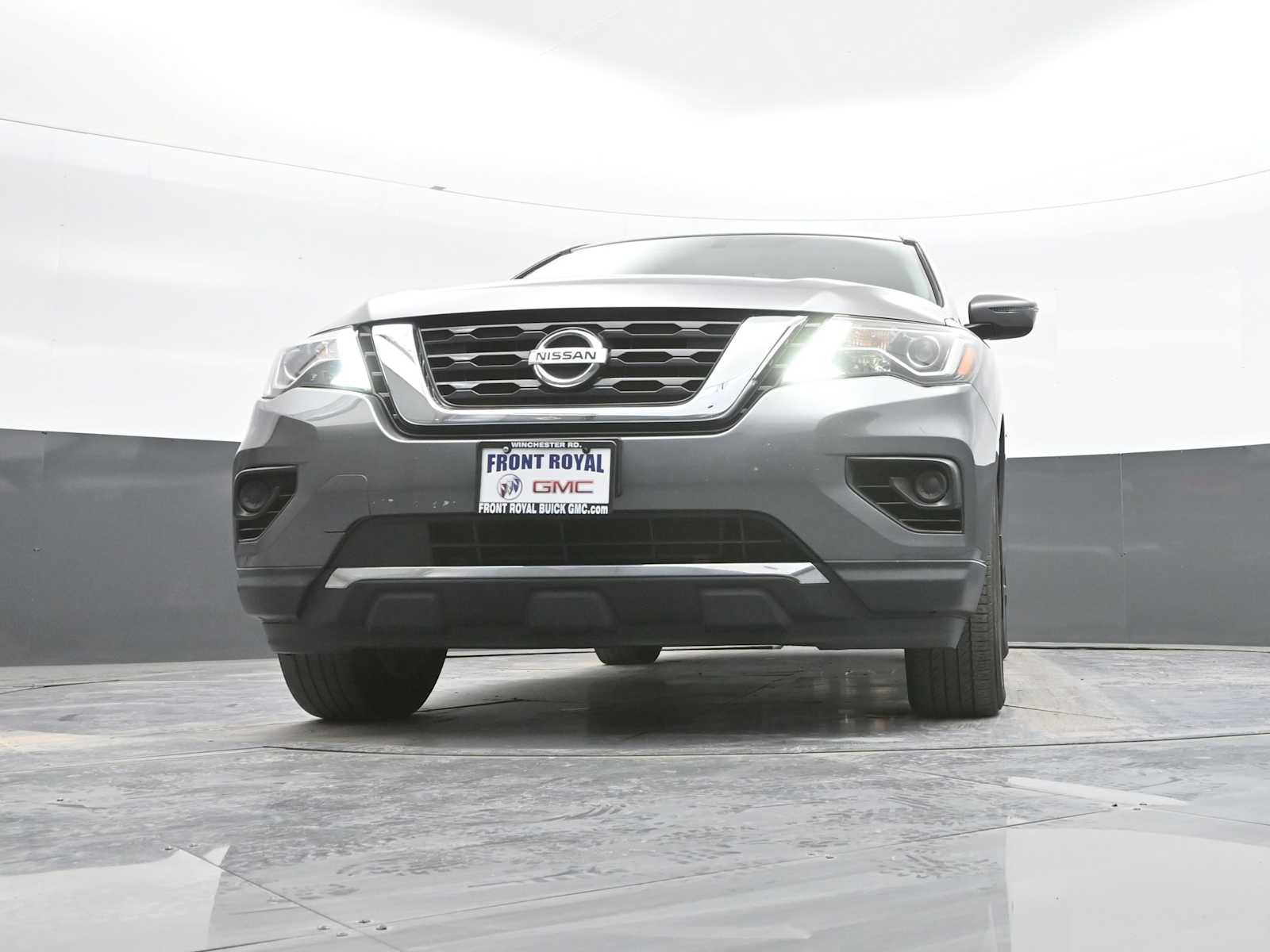 Used 2020 Nissan Pathfinder S image 38