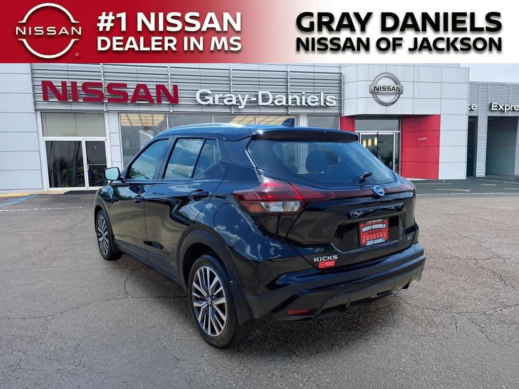 Used 2021 Nissan Kicks SV FWD image 5