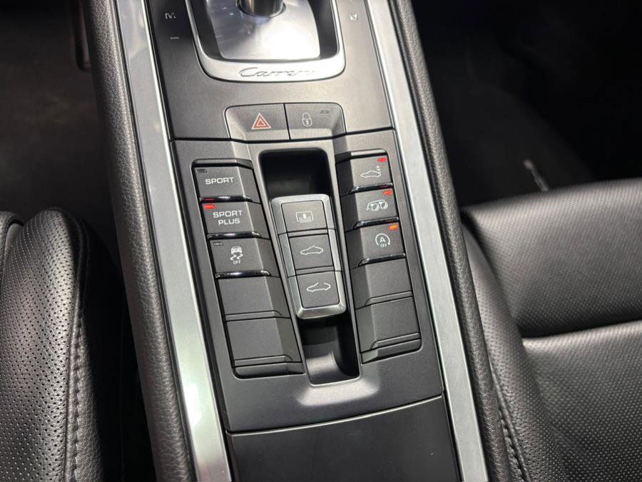 Used 2015 Porsche 911 Carrera image 23
