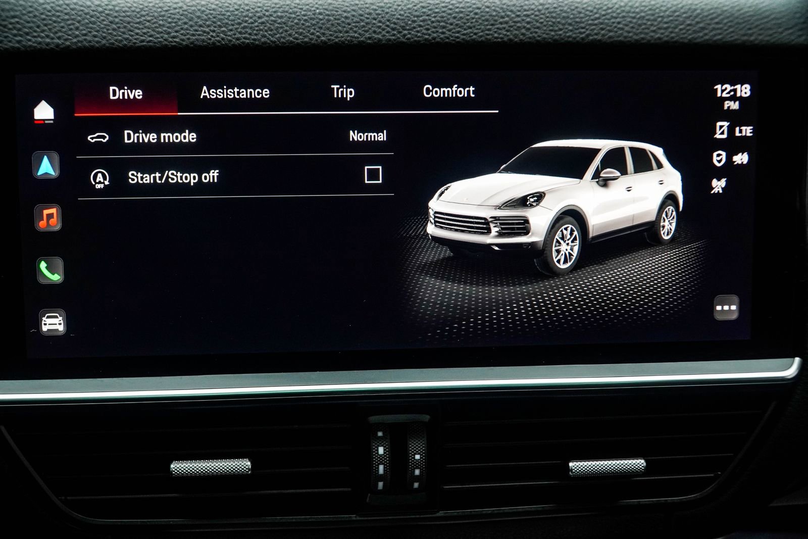 Used 2023 Porsche Cayenne Platinum Edition image 27