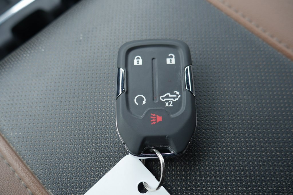 Used 2023 Chevrolet Silverado 2500 High Country w/ Technology Package image 20