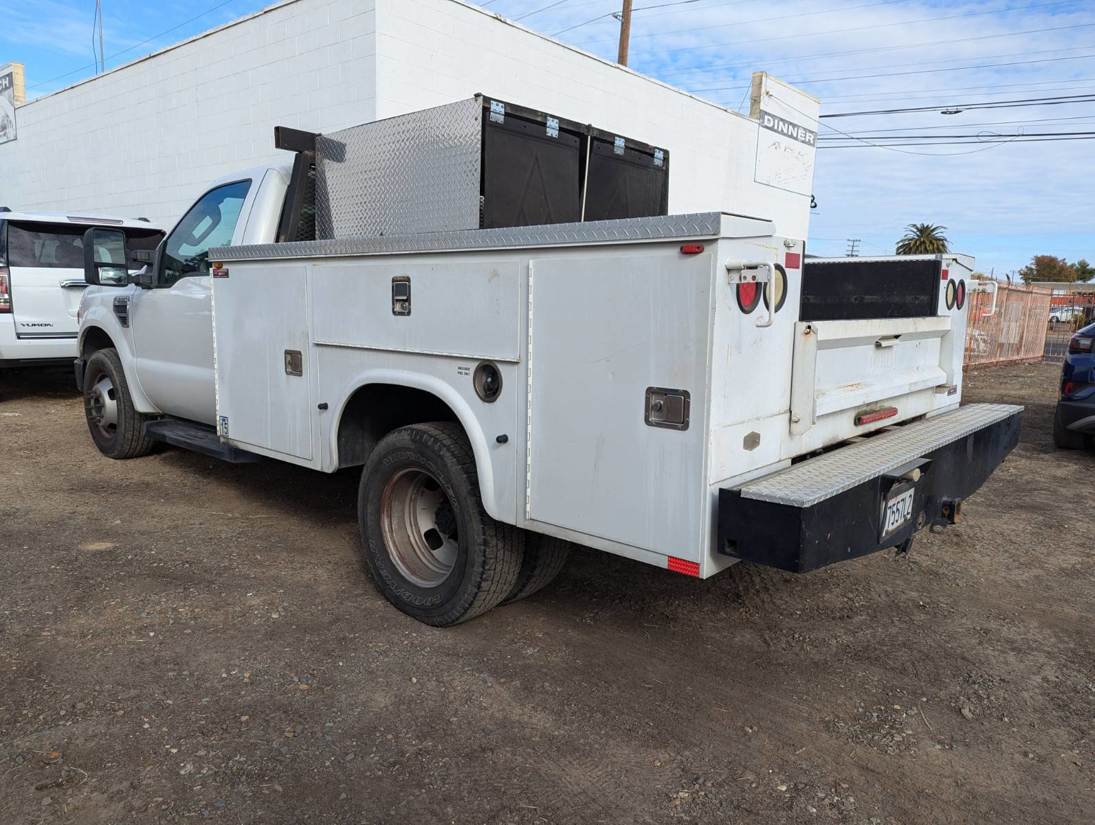Used 2008 Ford F350 XL image 3