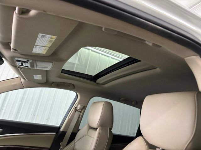 Certified 2017 Acura MDX w/ Technology Package FWD image 8