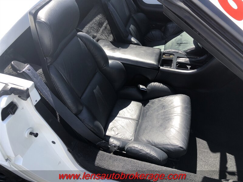 Used 1992 Chevrolet Corvette Convertible RWD image 17