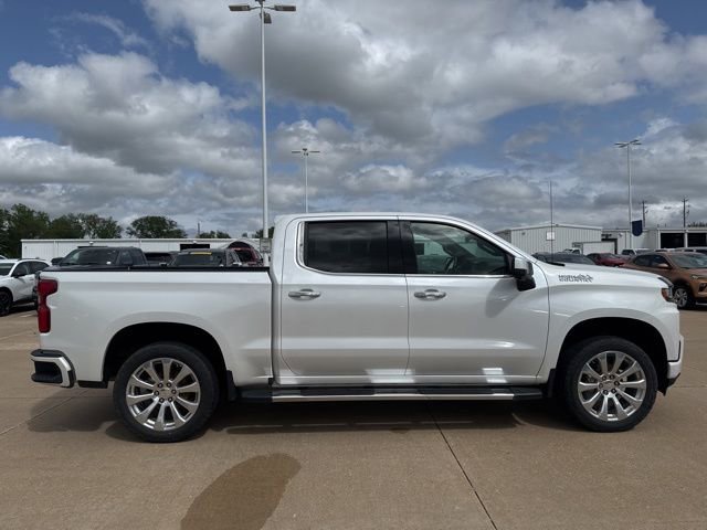 Used 2021 Chevrolet Silverado 1500 High Country w/ Technology Package AWD/4WD image 2