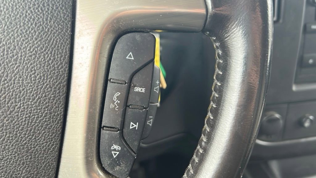 Used 2017 Chevrolet Express 3500 Extended RWD image 25