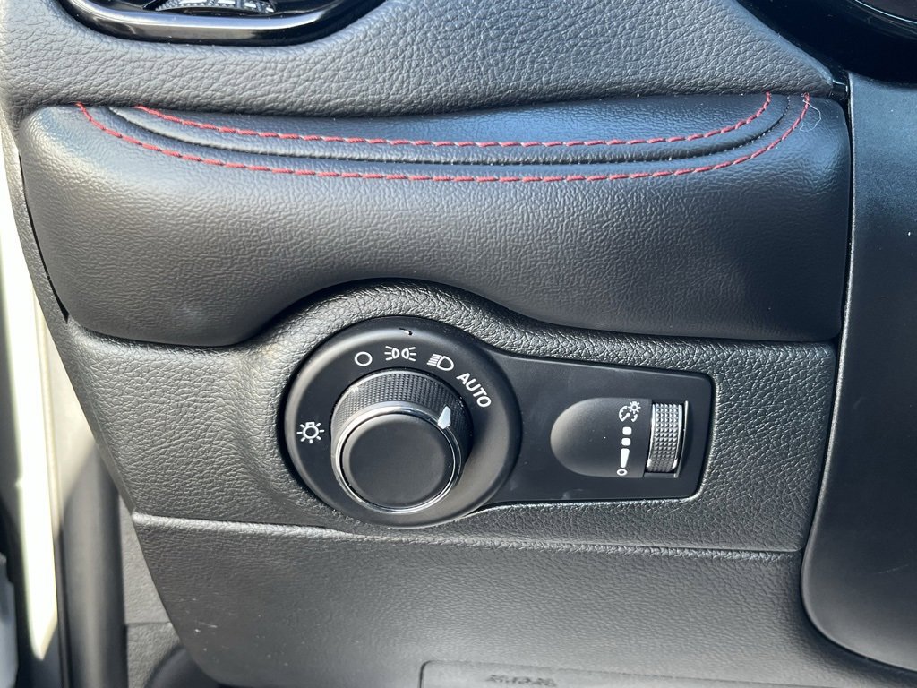 Used 2024 Dodge Durango GT image 6