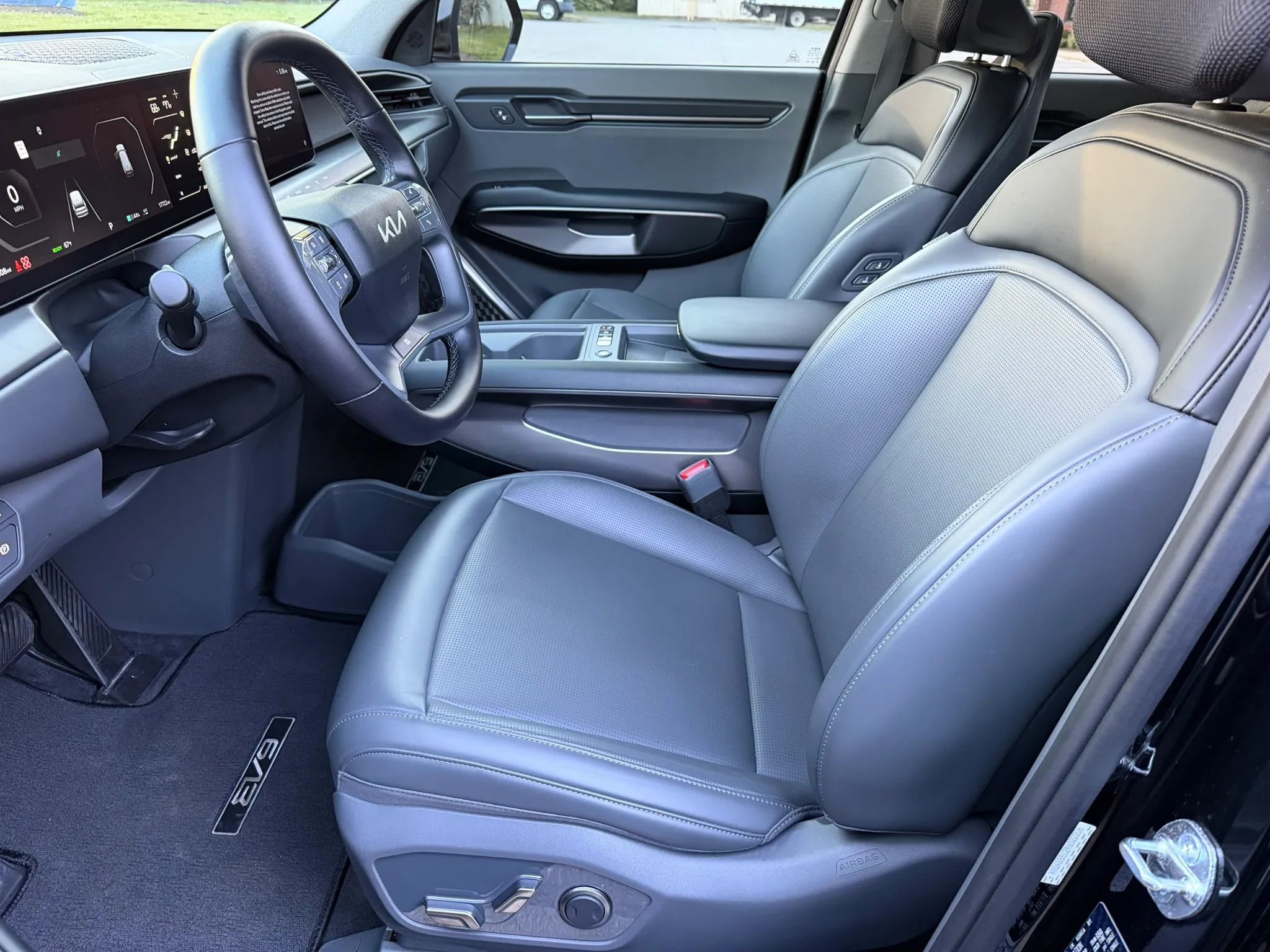 Used 2024 Kia EV9 Light Long Range image 15