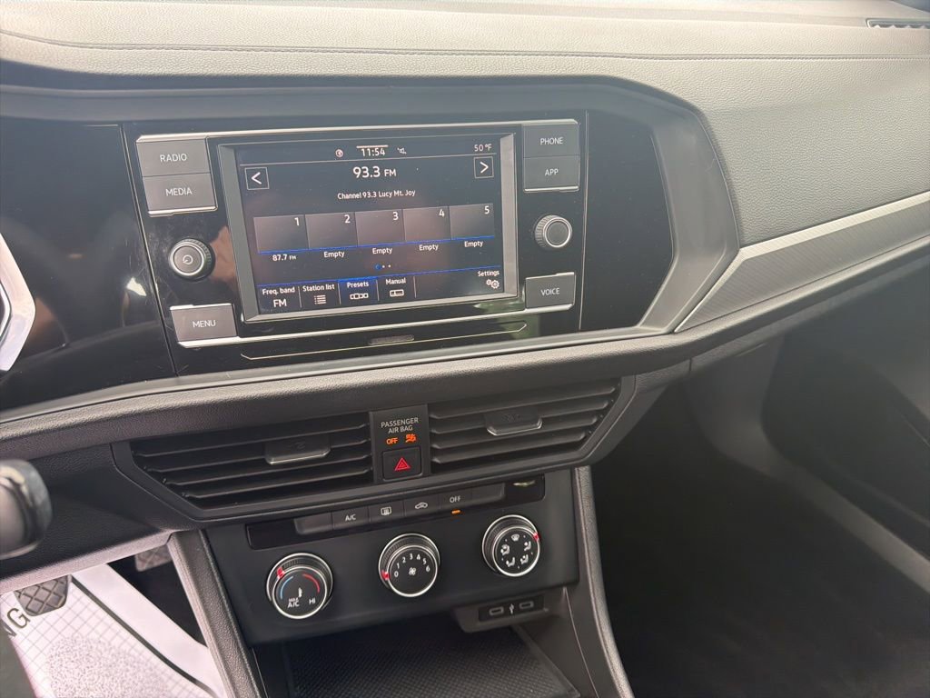 Used 2022 Volkswagen Jetta Sport FWD image 16