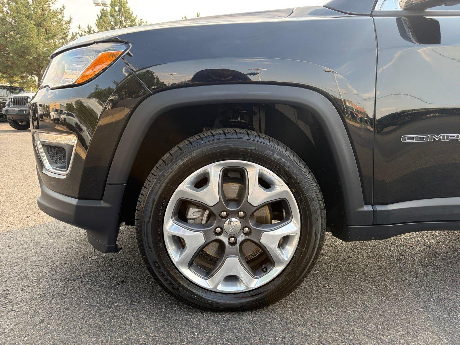 Used 2018 Jeep Compass Limited AWD/4WD image 10