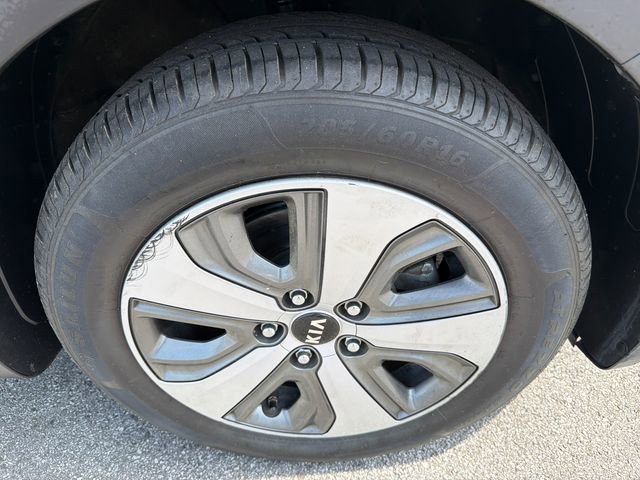 Used 2019 Kia Niro LX image 12