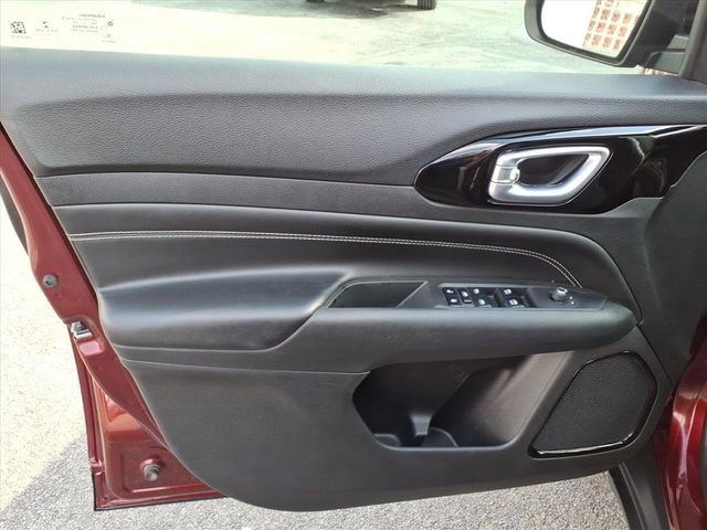 Certified 2022 Jeep Compass Altitude w/ Convenience Group image 15