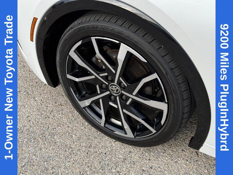Used 2024 Toyota Prius Prime FWD image 10