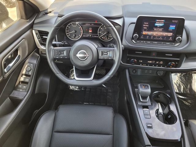 Used 2024 Nissan Rogue SV w/ SV Premium Package image 20