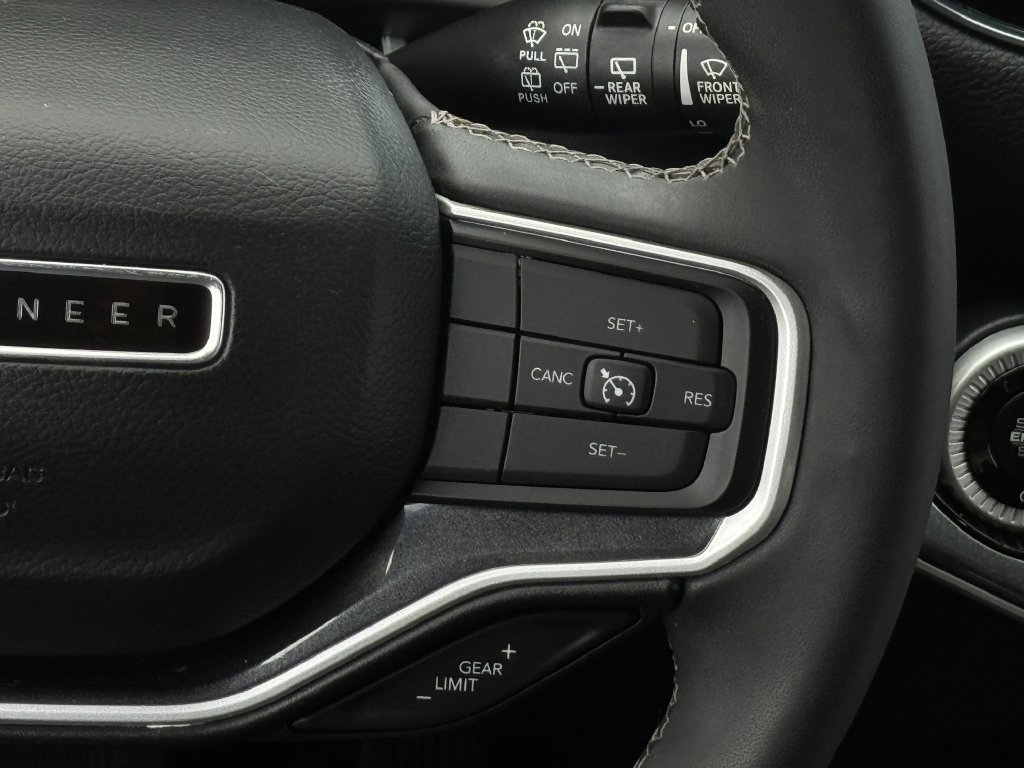 Used 2022 Jeep Wagoneer Series I w/ Premium Group I RWD image 15