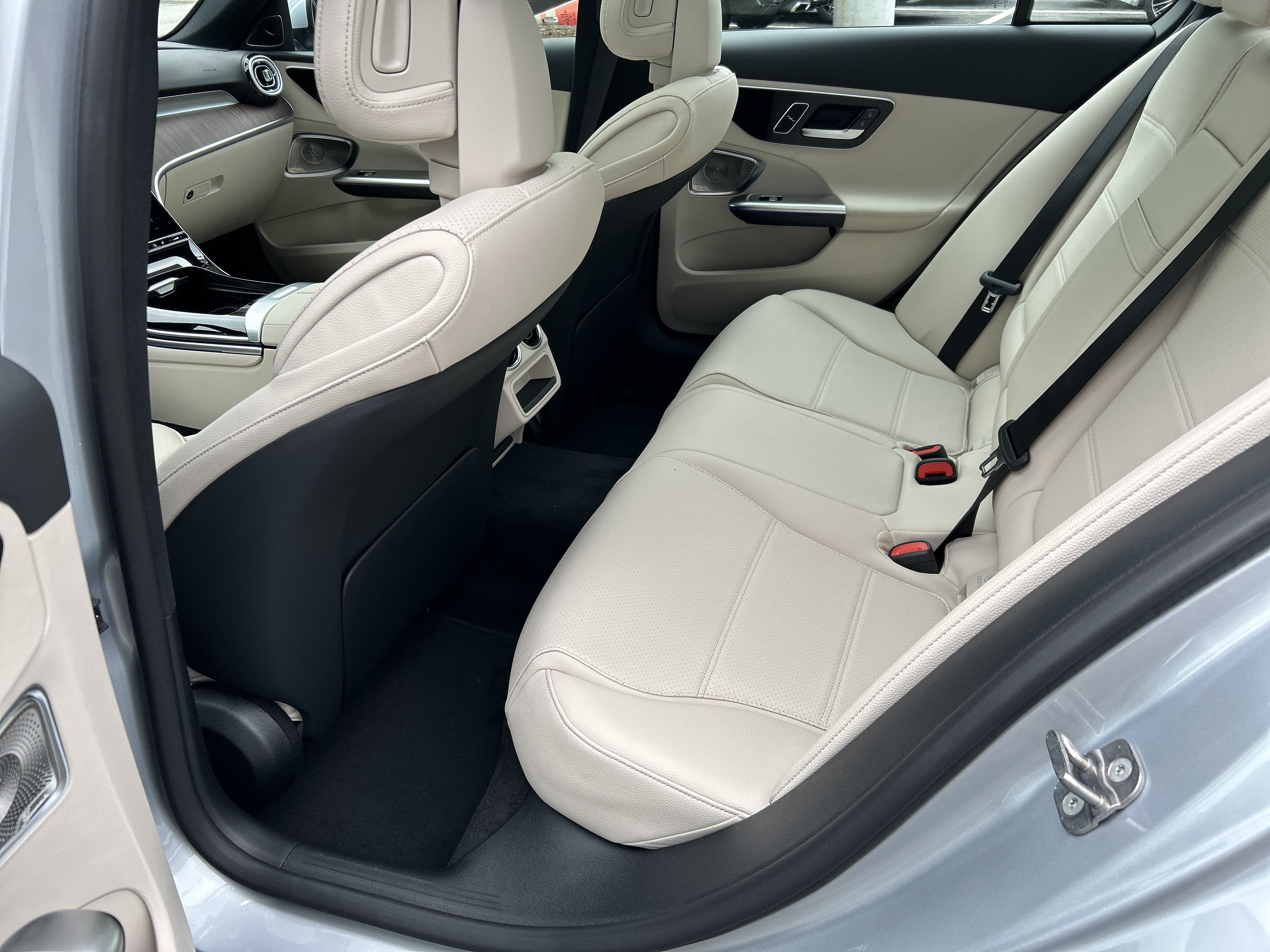 New 2026 Mercedes-Benz C 300 Sedan image 36