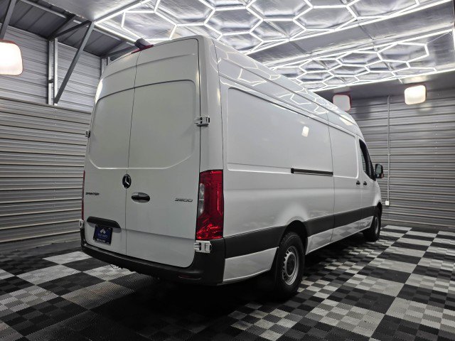 Used 2022 Mercedes-Benz Sprinter 2500 image 6