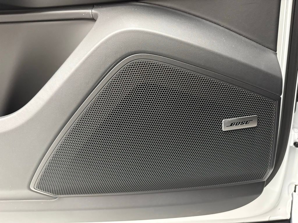 New 2026 Porsche Cayenne Turbo image 21