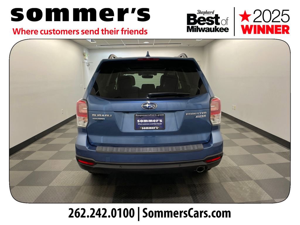Used 2017 Subaru Forester 2.5i Touring AWD/4WD image 4