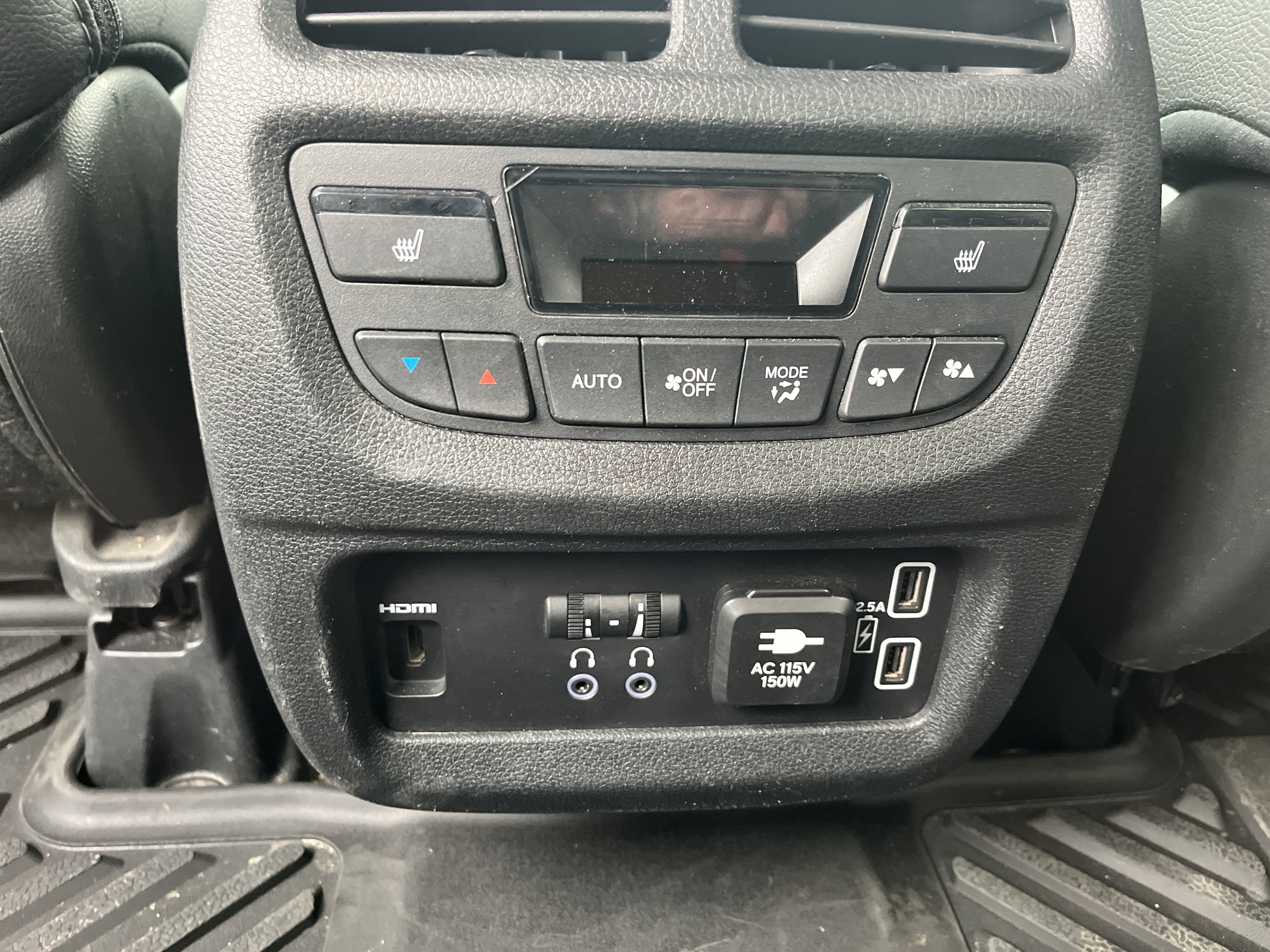 Used 2021 Honda Pilot Touring image 17